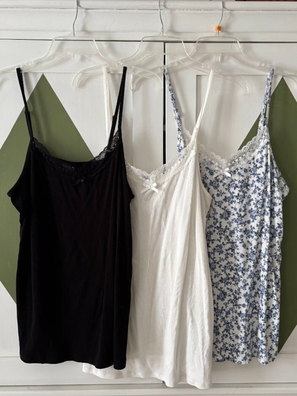 LIKE NEW! torrid Black/White/Blue Camisoles (SET OF 3!)